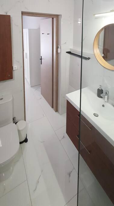 Hidden Gem On The Piraeus Coast Apartment Luaran gambar