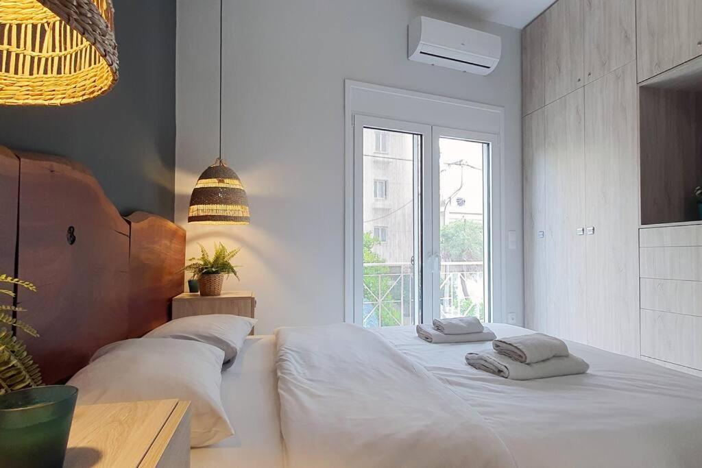 Hidden Gem On The Piraeus Coast Apartment Luaran gambar